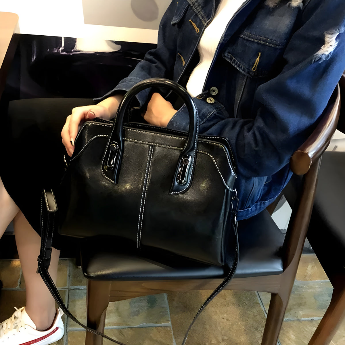 Black leather bag for work | MODENA