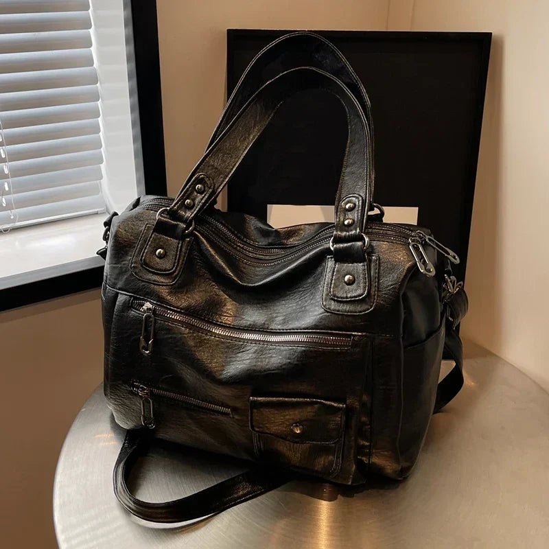 Big handbag for school with a spacious top-zip opening  SALERNO